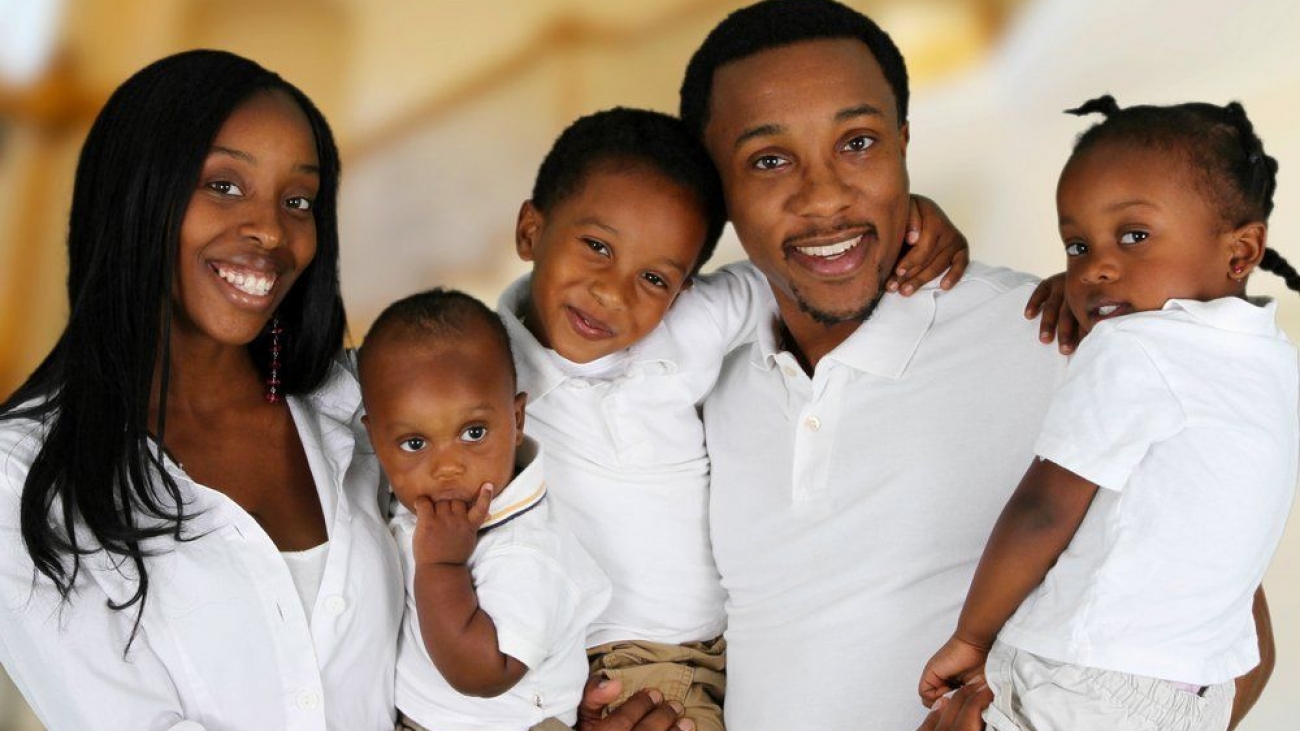 happy-black-family-happy-family